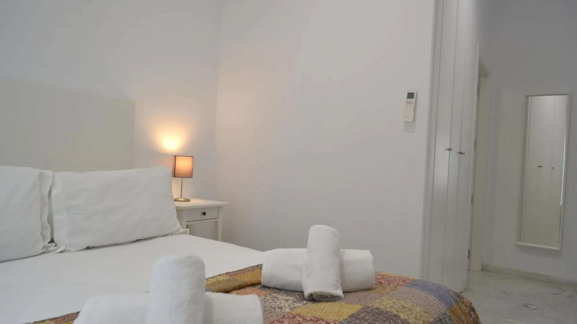 Sunshine Cruz Conde Apartment Cordoba